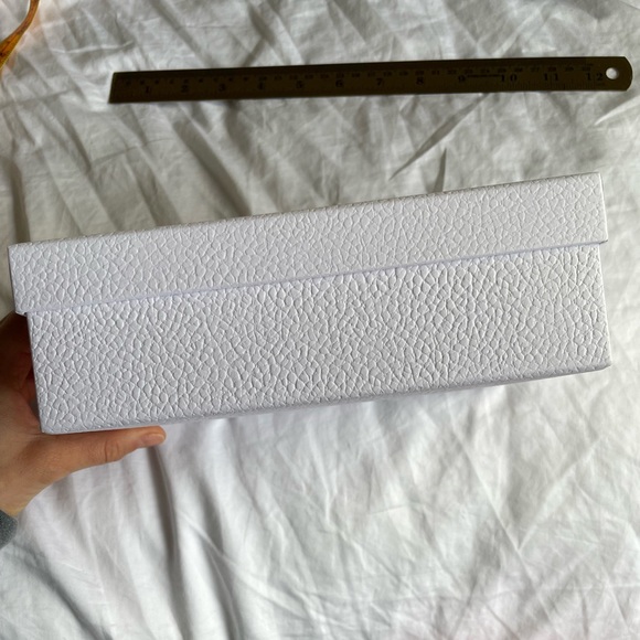 NWOT DIOR gift box perfect condition! - Picture 4 of 8